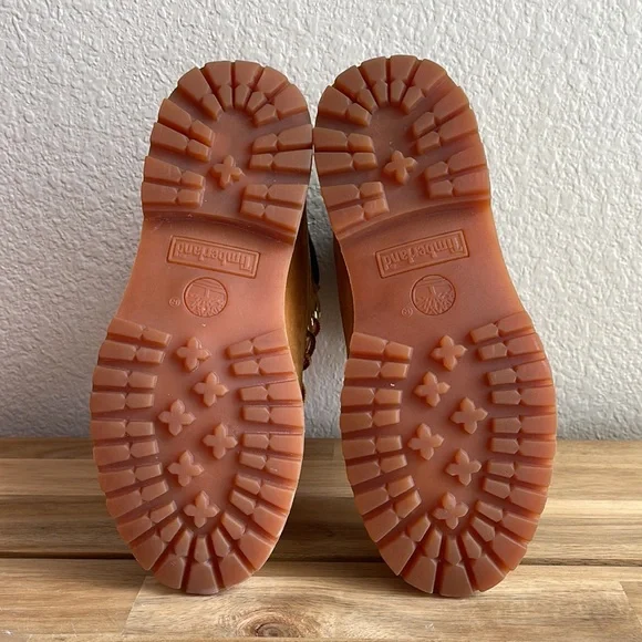 Women's Timberland Waterproof 6" Premium Lug Sole Boots - Picture 5 of 5